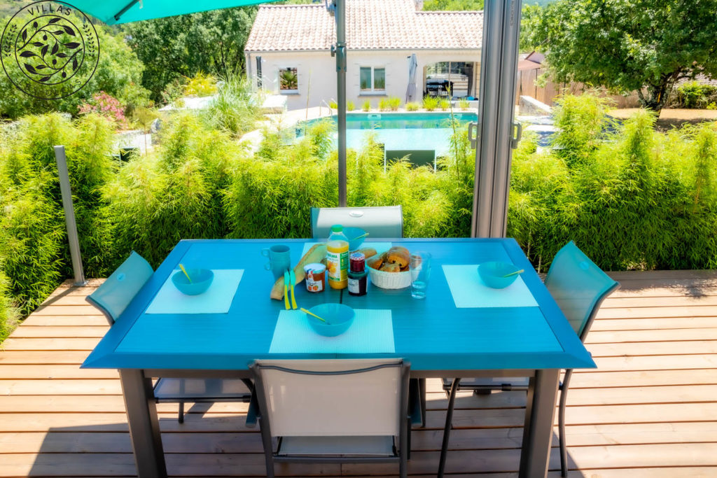gite avec piscine et spa en ardèche